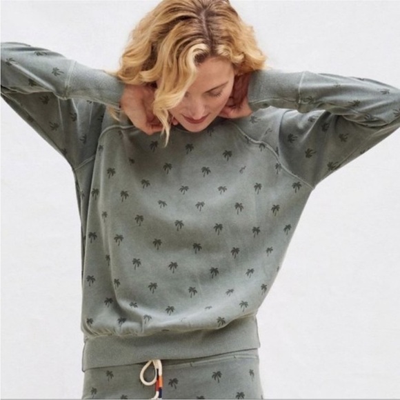 SUNDRY Raglan Pullover Palm Sweatshirt in Eucalyptus Twee Graphic Print 0 - Picture 1 of 14